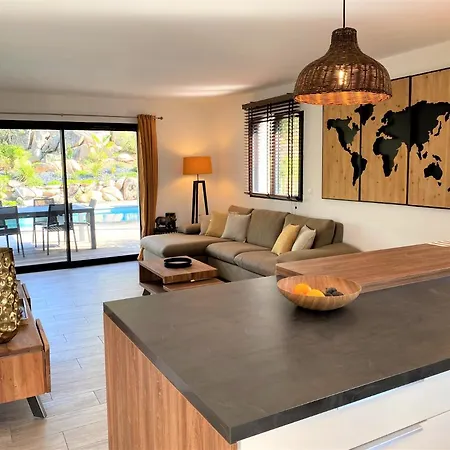 Coconing A 7min Des Plages - Piscine Chauffee - Clim - Bbq - Parking Privatif - Fibre Vila Porto-Vecchio (Corsica)